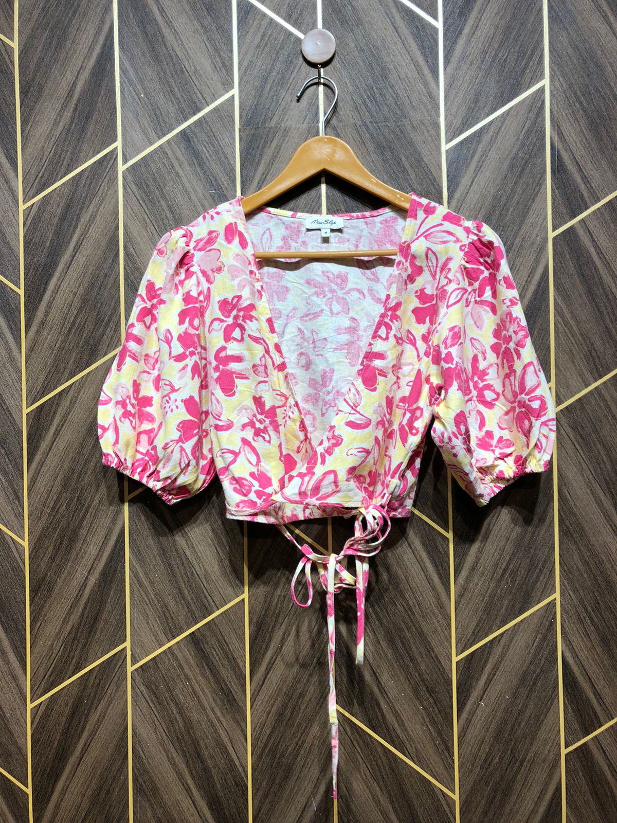 Trendy Linen CropTop Size Small