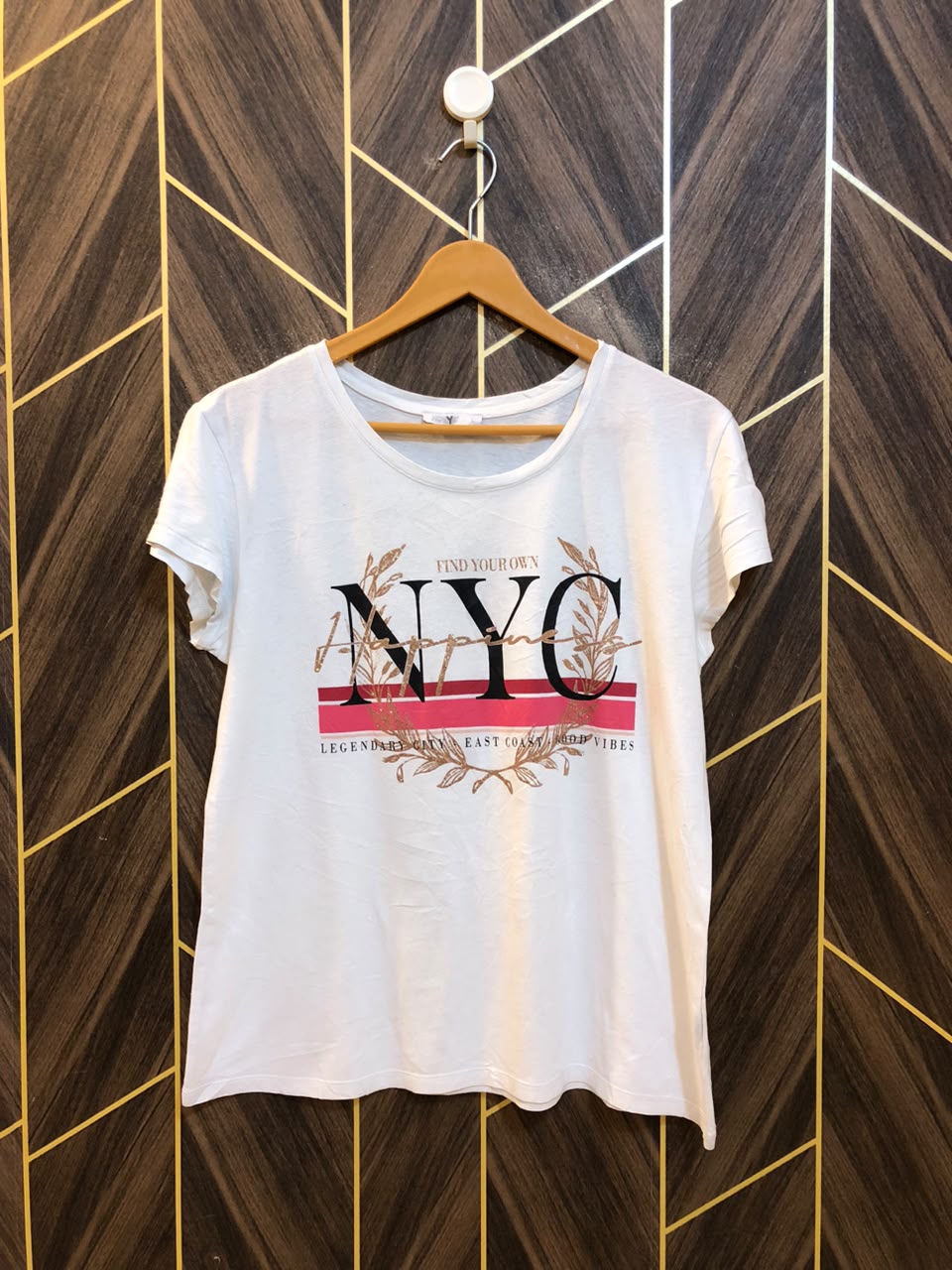 T-Shirt Jersey Small to Medium Size Length 24