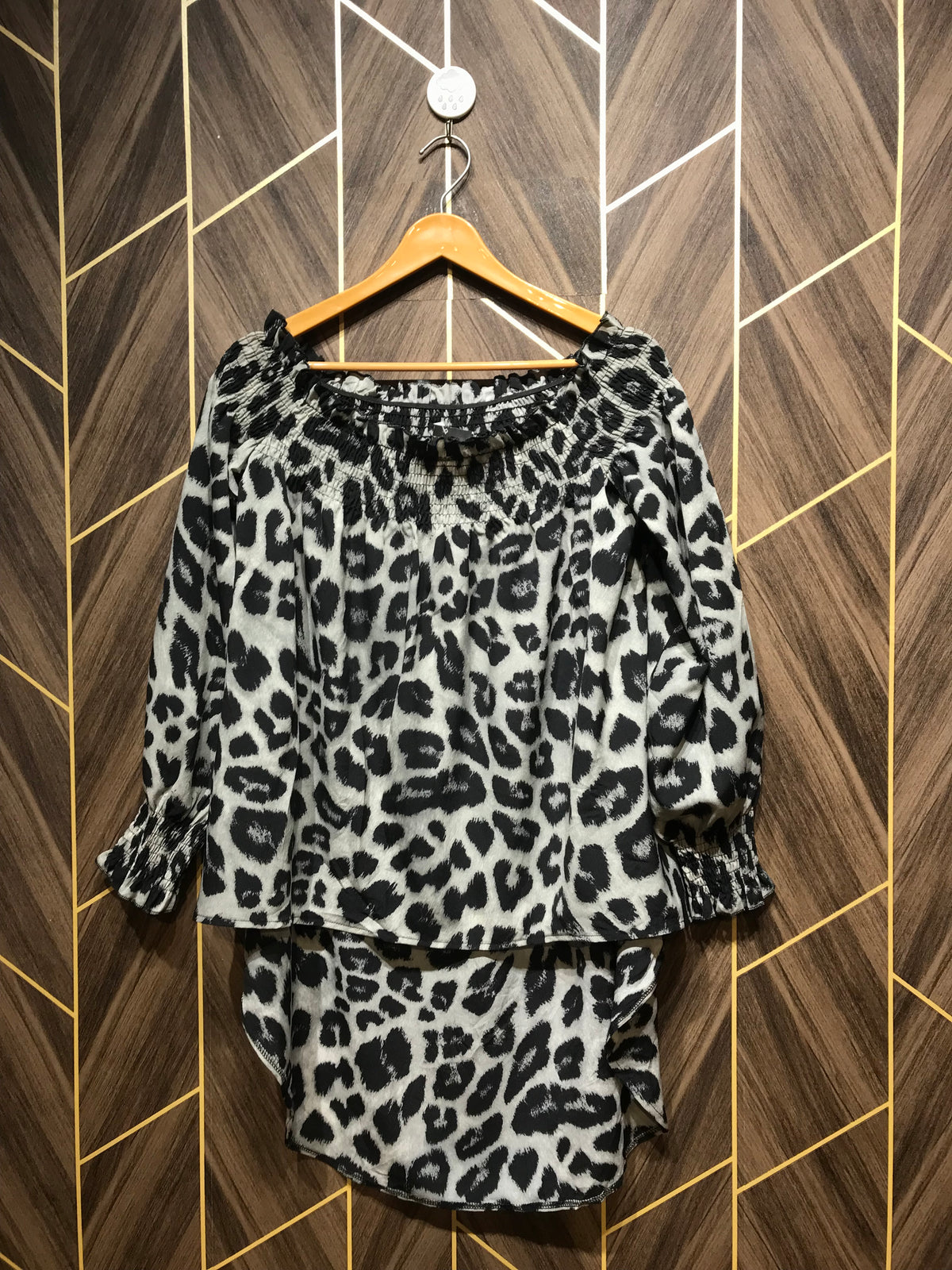 Western Top Medium Chest 19 length 28 Chiffon OffSoulder