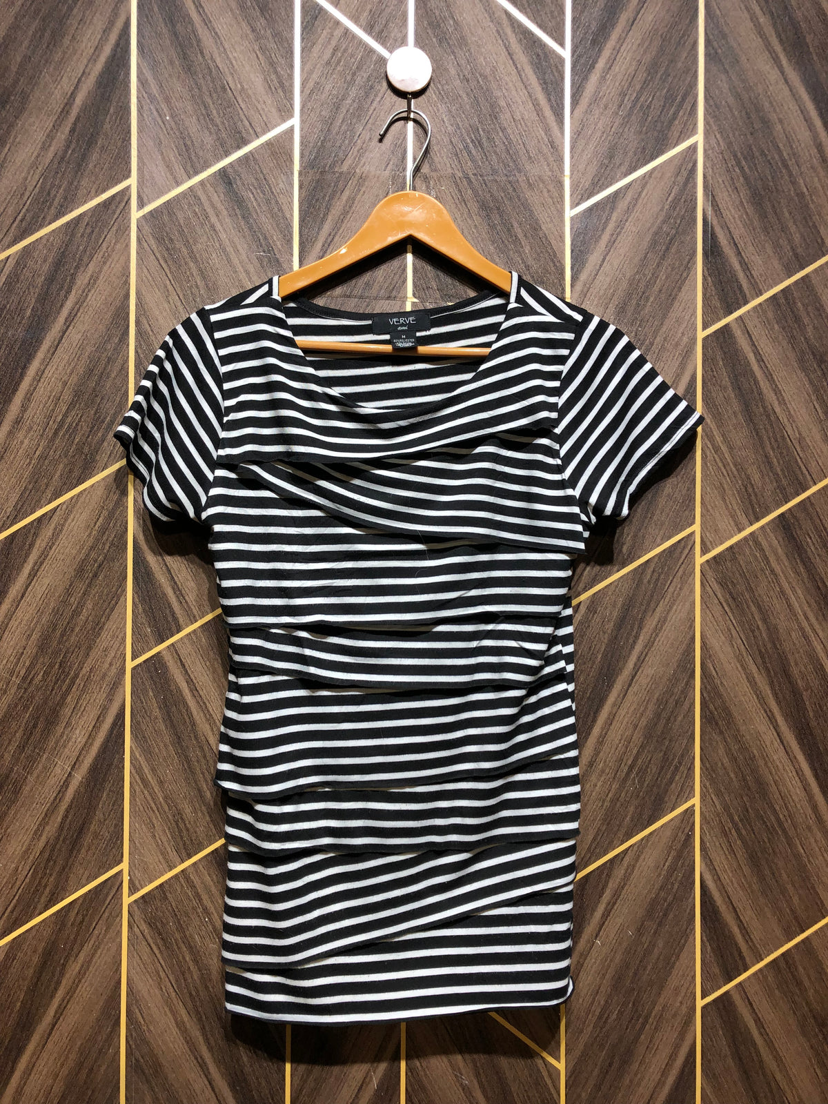 T-Shirt Jersey S/M  Size Length 26