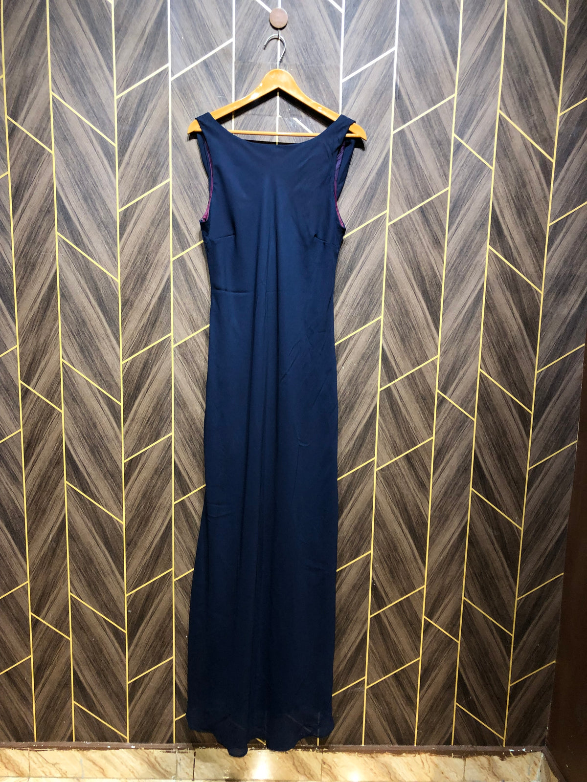 Long Maxie Chiffon Small Chest 18 Length 54