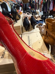 Red Heel Size 5 num Seen in pic