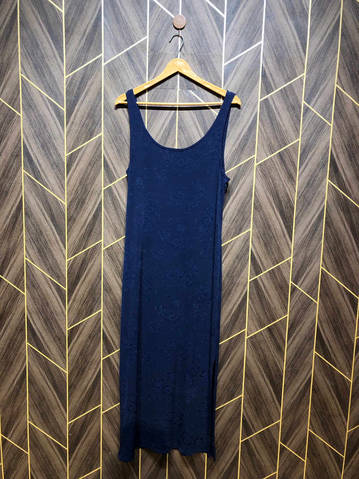 Long Maxie Jersey Medium Chest 19/20 Length 50