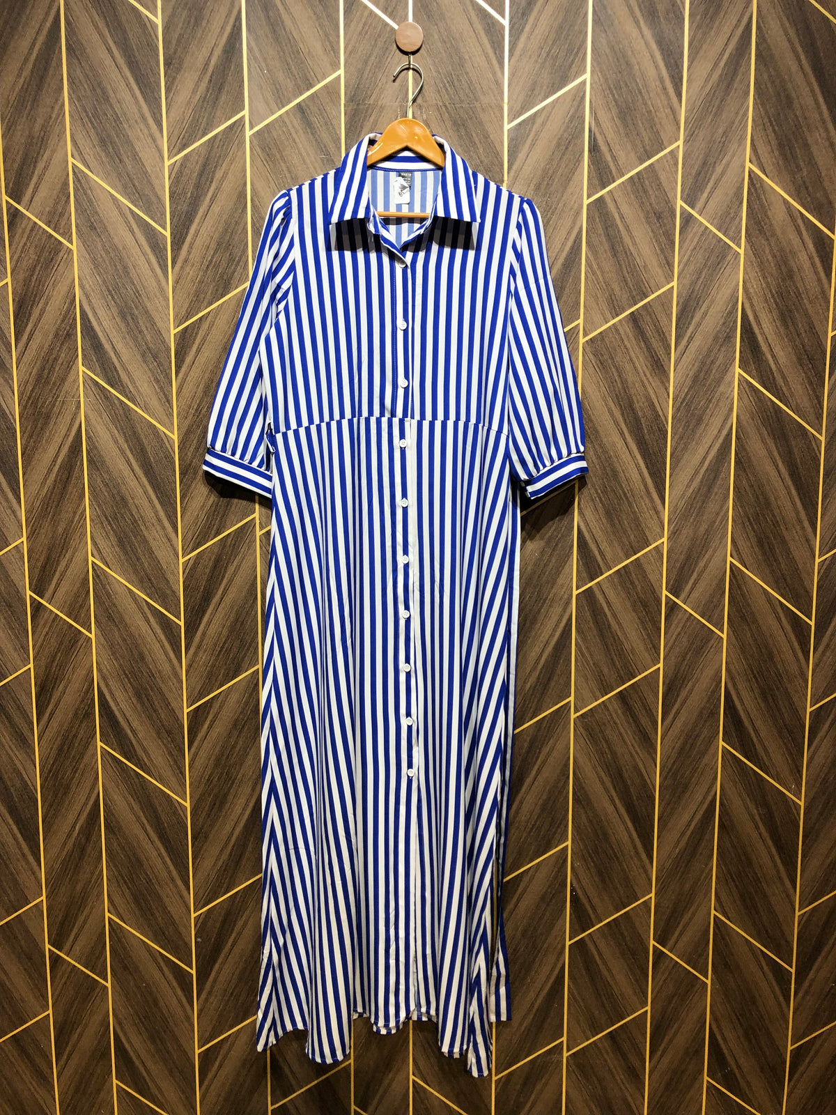 Long Maxie Chiffon Medium Chest 19 Length 53