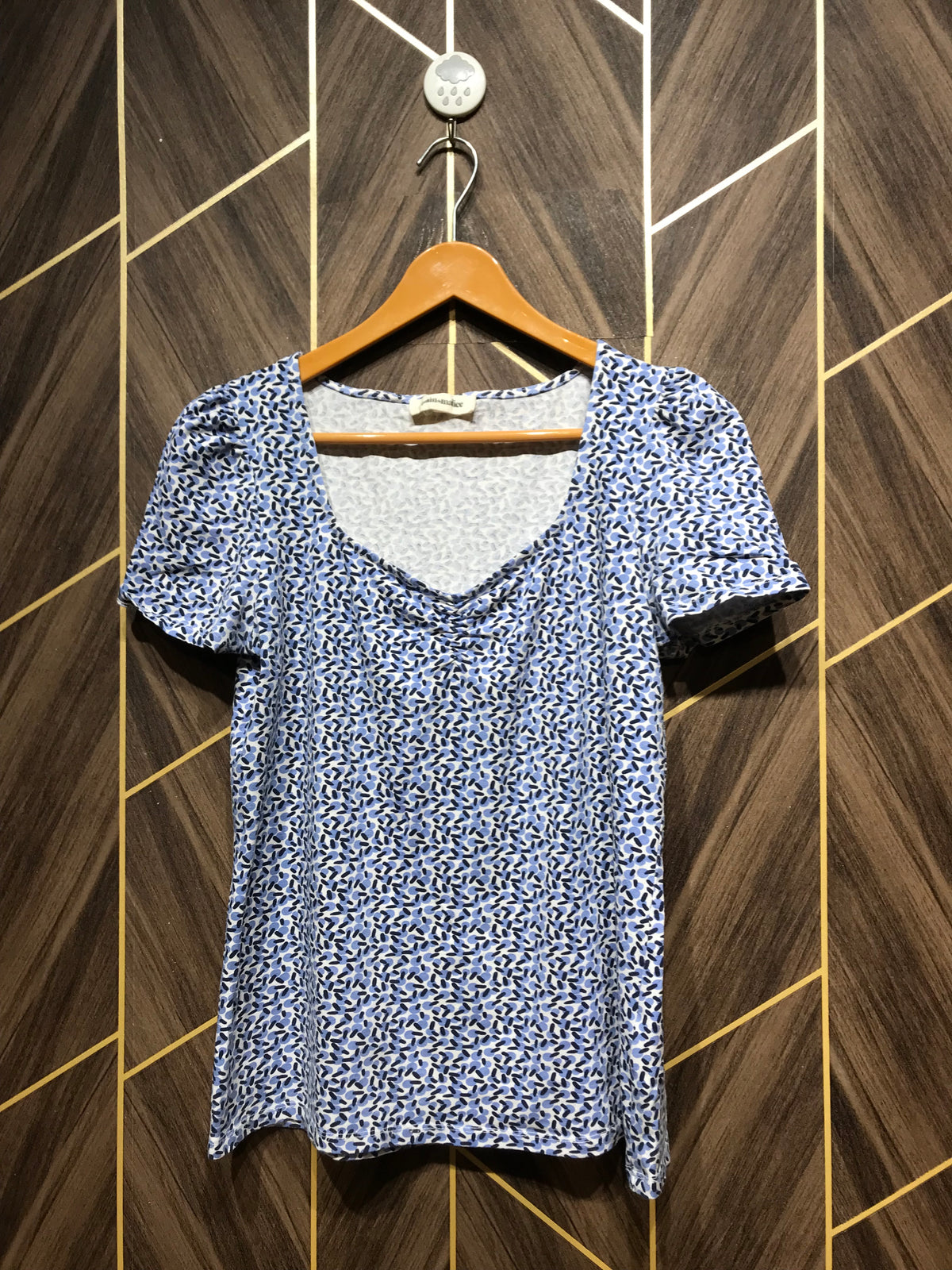 T-shirt S/M Length 26