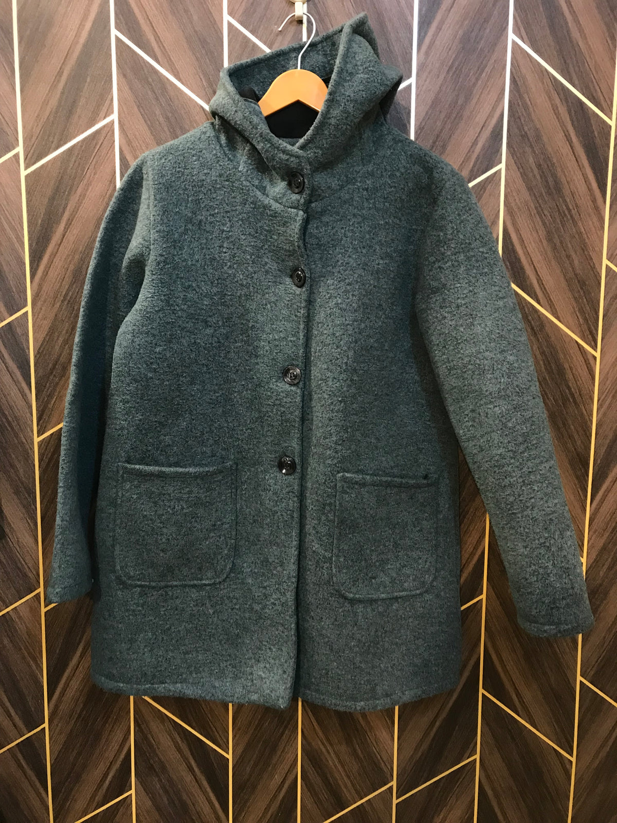 Mid Length Coat Large