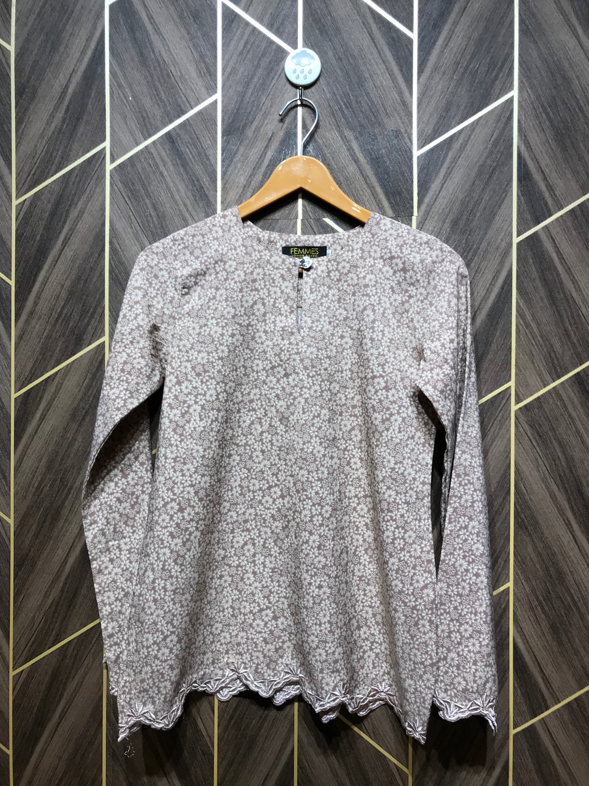 Western Top Xsmall Chest 17 length 26 Silk