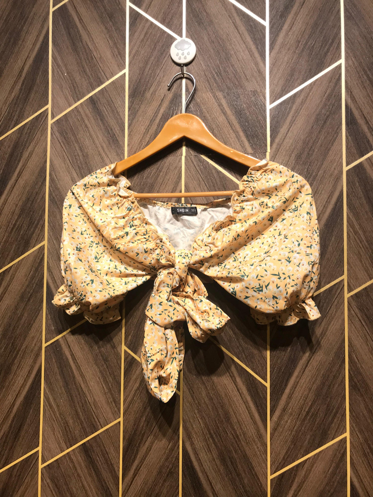 Trendy Silk Crop Top Size Small