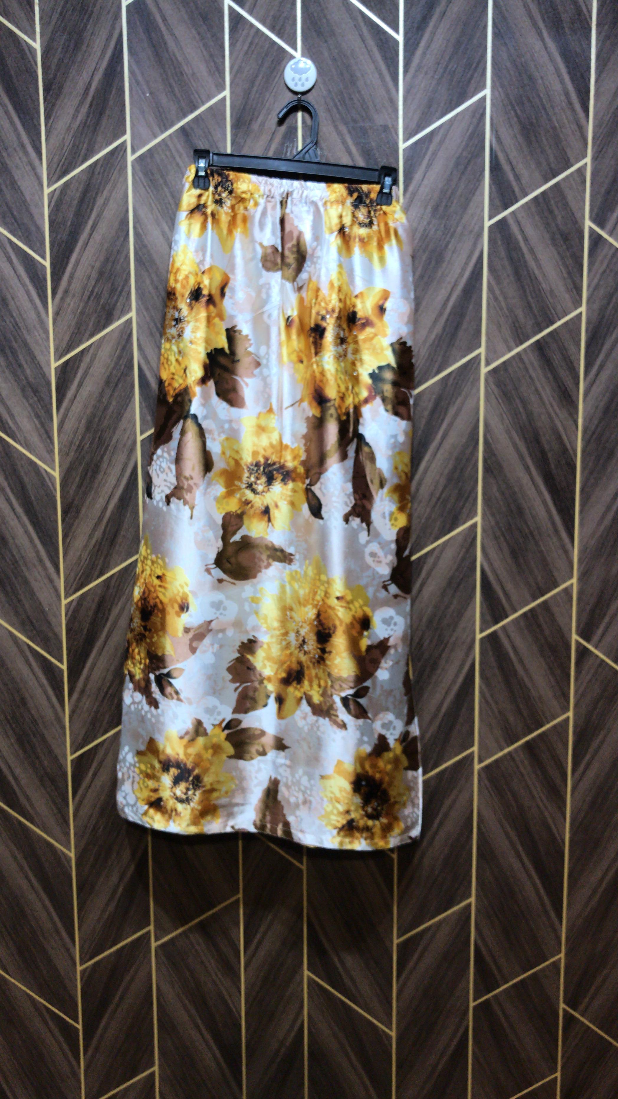Cordset Silk Medium | Shirt Chest 21 | Length 38 | Skirts Waist 32 | Length 37