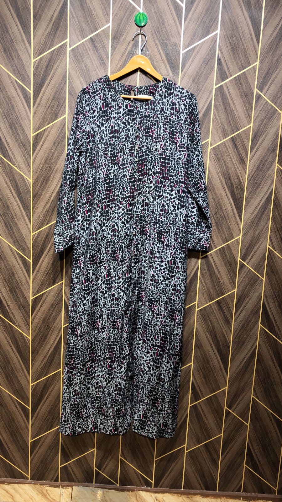 Western Long Maxi Linen – Large Size (Chest: 20 , Length: 54 )