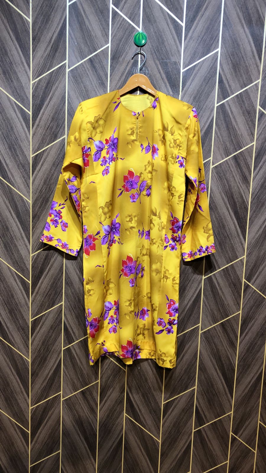 Silk Cordset – Small (Shirt Chest 19 , Length 38 | Skirt Waist 30, Length 38)