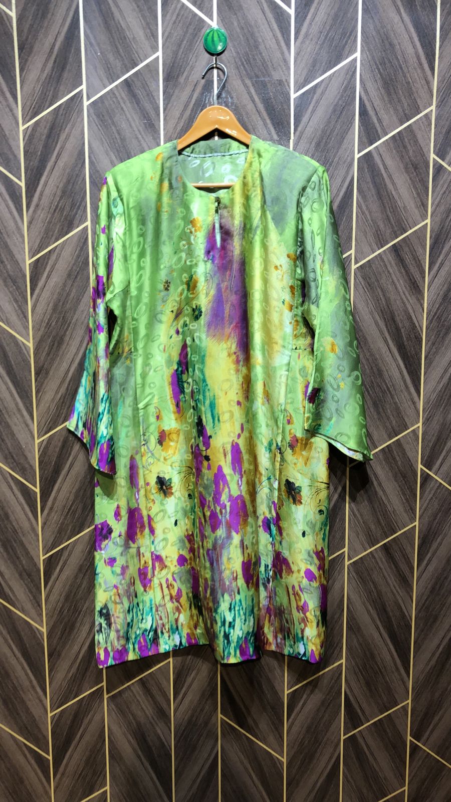 Silk baggy  Cordset – Small (Shirt Chest 19 , Length 41 | Skirt Waist 30, Length 38)