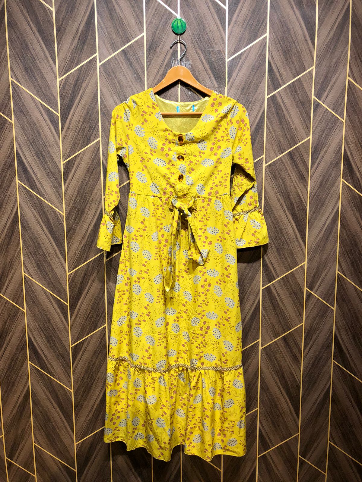 Western Long Maxi Silk Small | Size | Chest 18 | Length 48