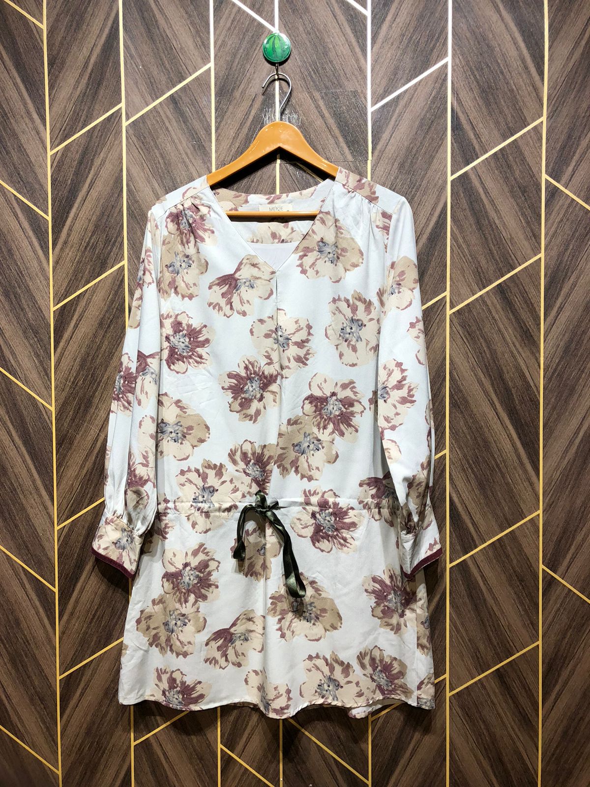 Women Long Shirt Silk Large | Chest 20 | Length 34