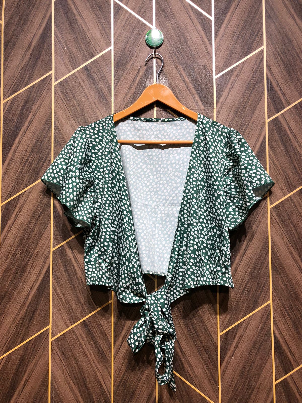 Trendy Silk CropTop Size Large