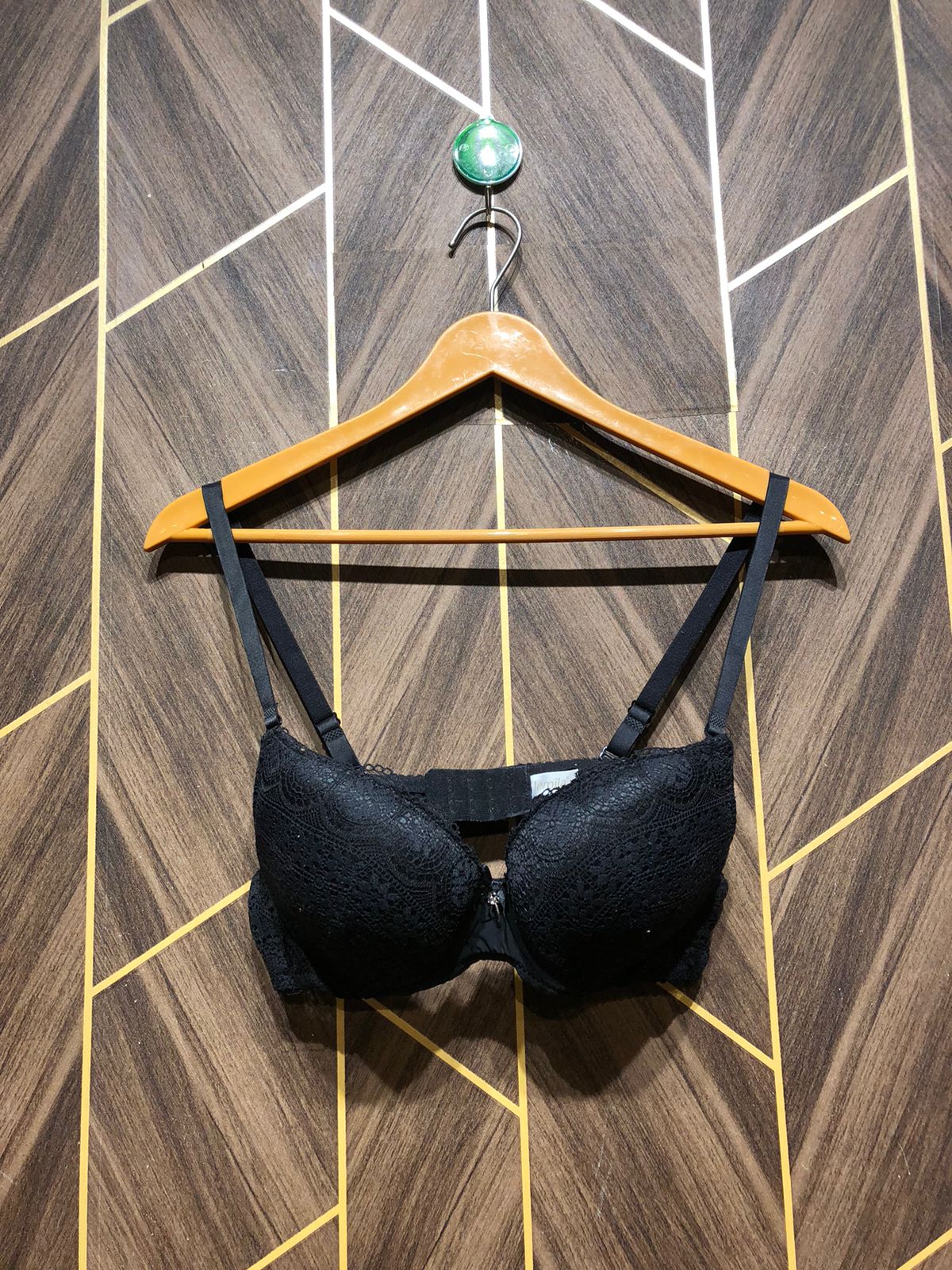 Women Sports Bra – Medium