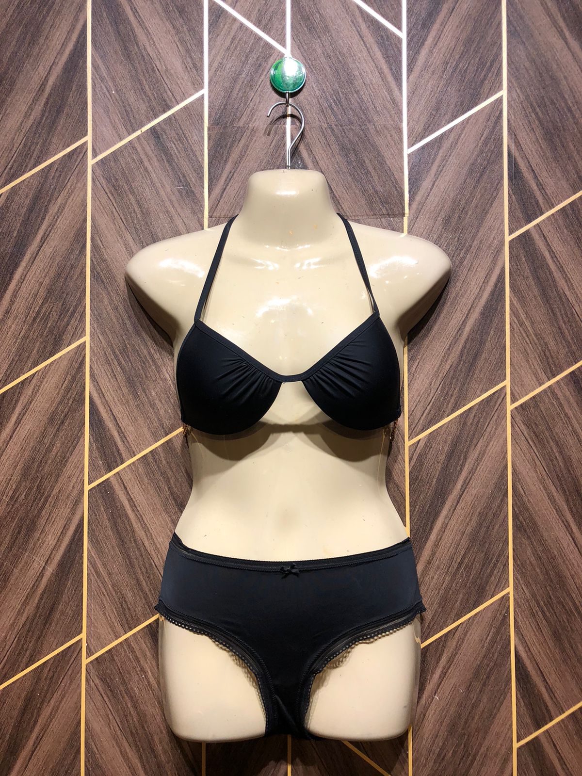 Women Sports Bra – Medium