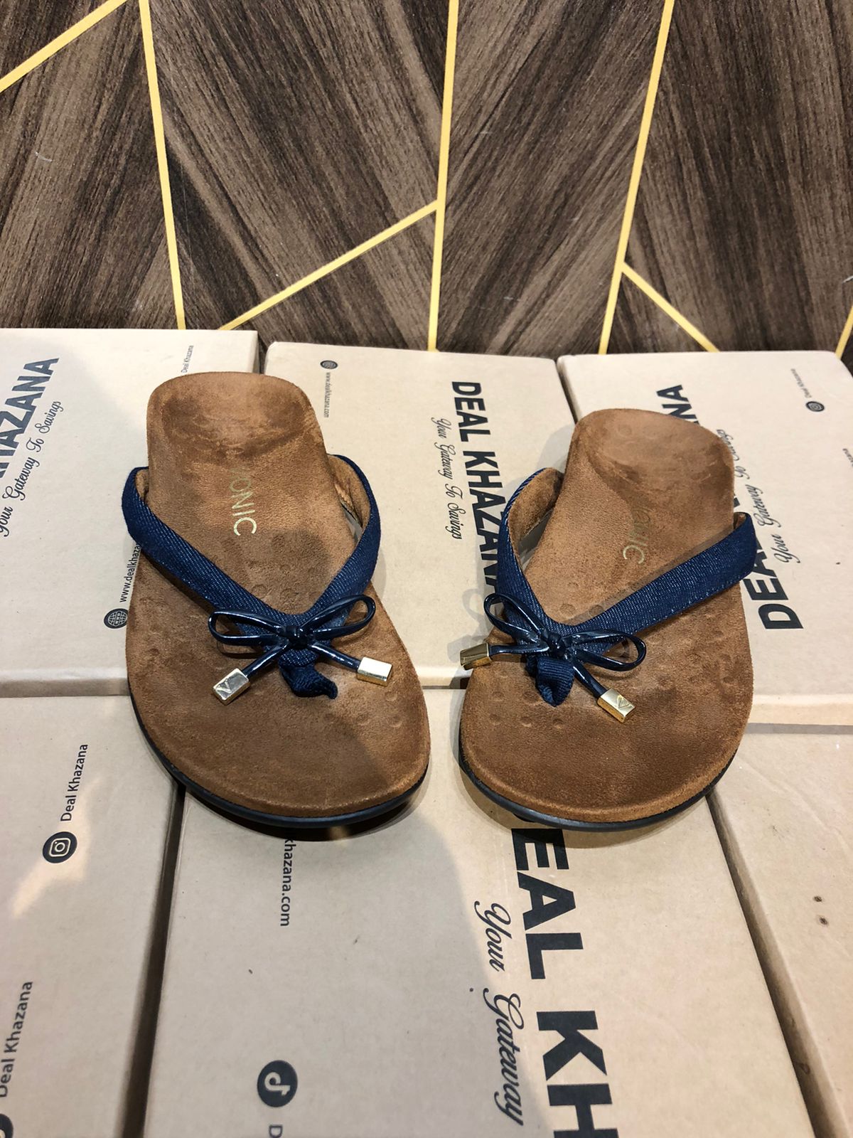 Women slipper Size 7