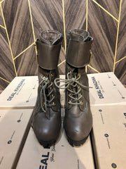 Women boots Size 38