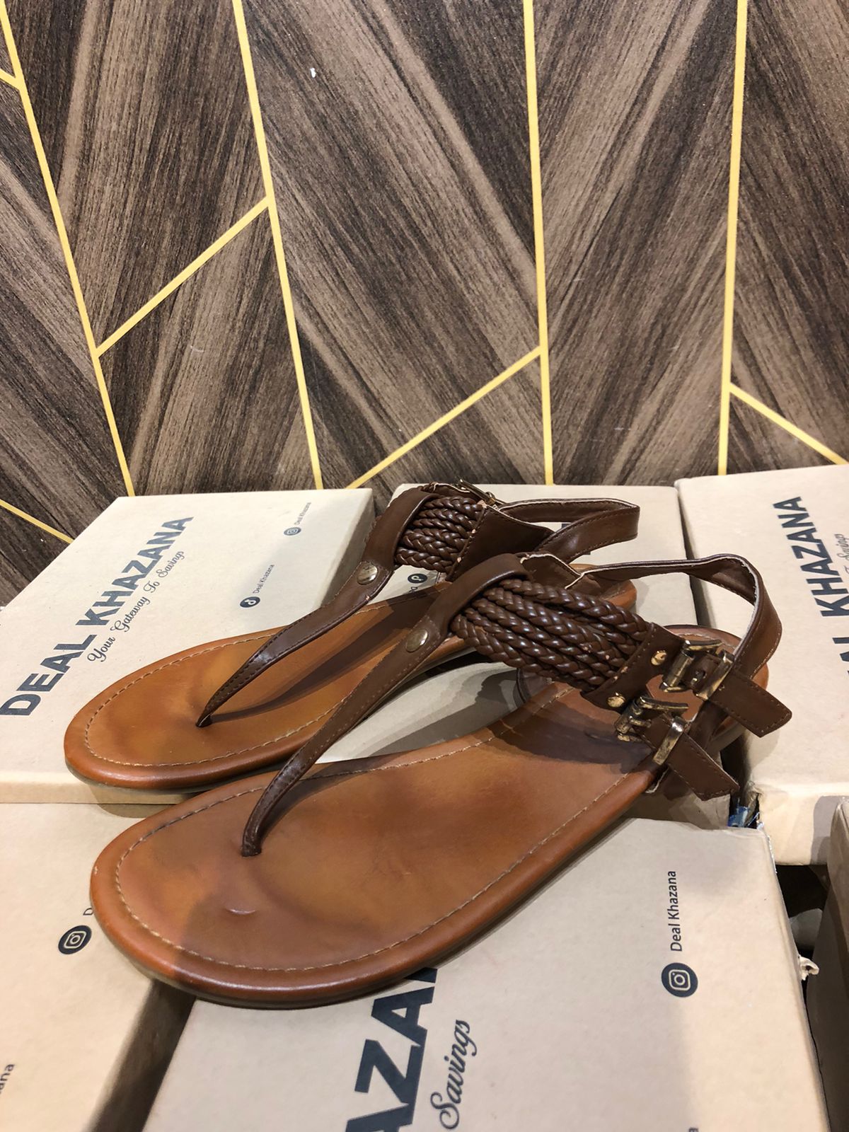 Women slipper Size 8 ½