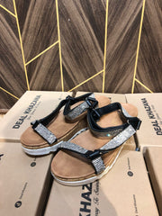 Women slipper Size 8