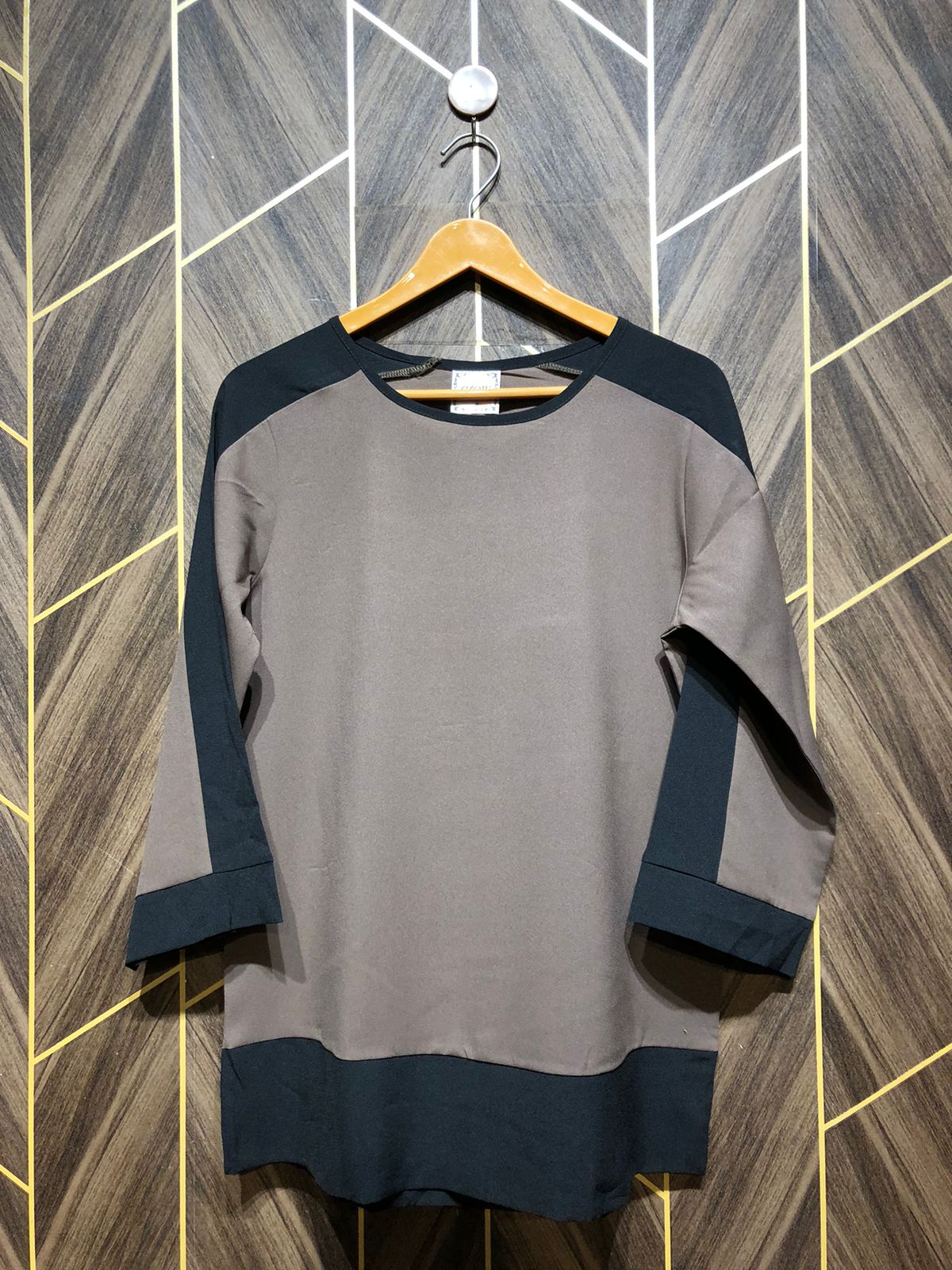 Western Top Chiffon – Medium Size (Chest: 19, Length: 28 )