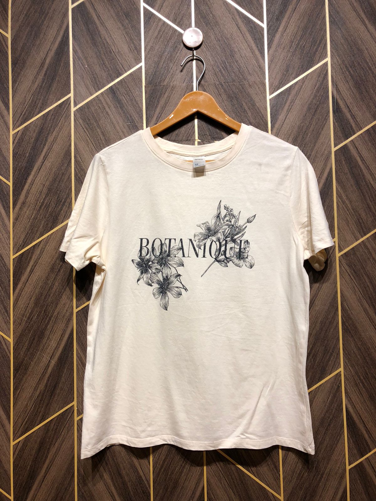 T-Shirt Jersey Medium to Large Size Length 25