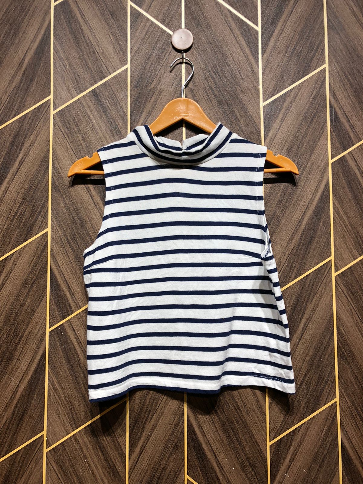 Trendy Jersey CropTop Size Medium