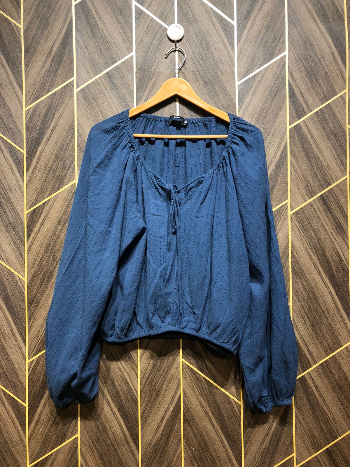 Trendy Linen CropTop Size Large  baggy