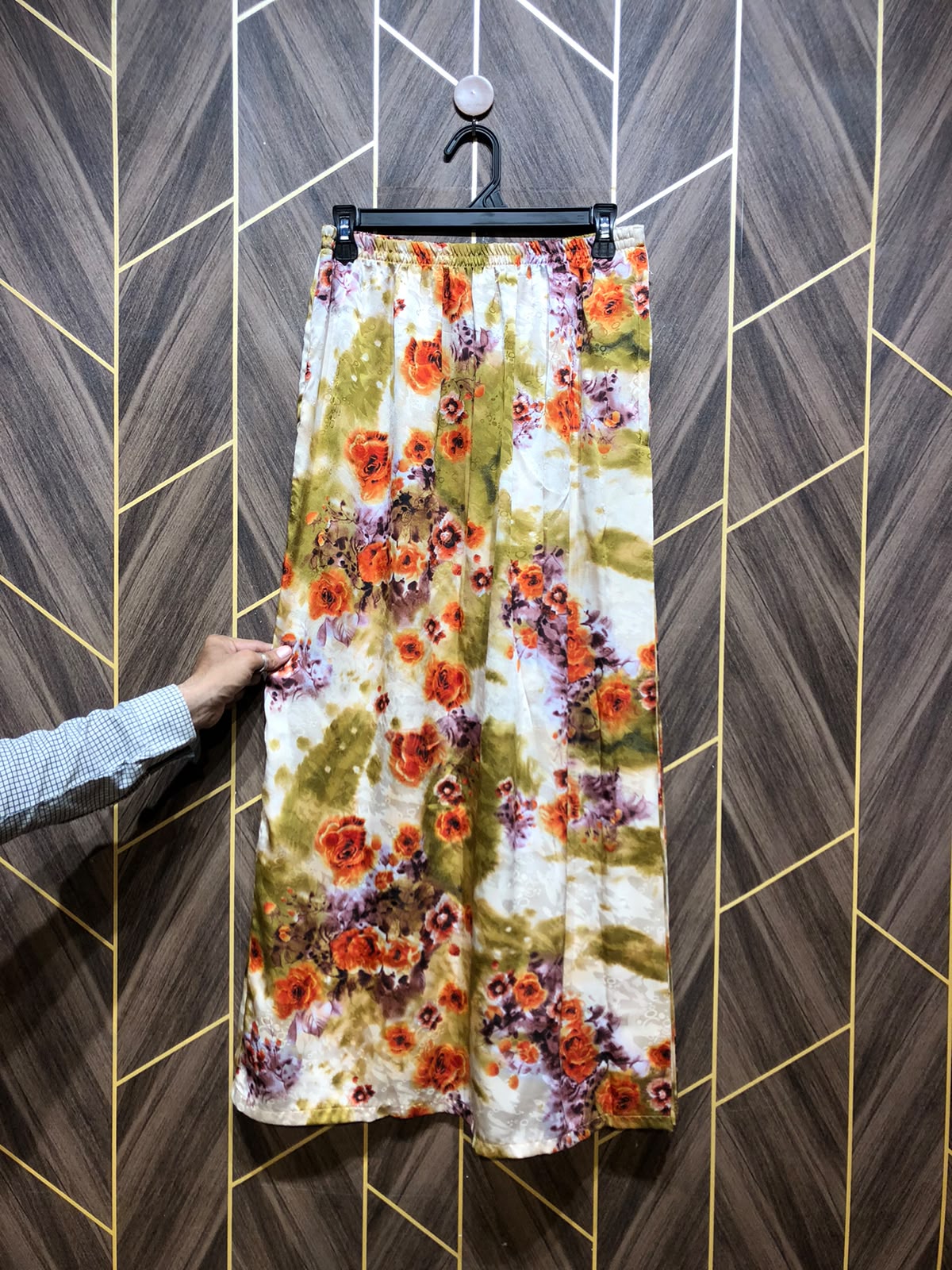 Silk Cordset – 1X-Large (Shirt Chest 23, Length 41 | Skirt Waist 28 , Length 37 )