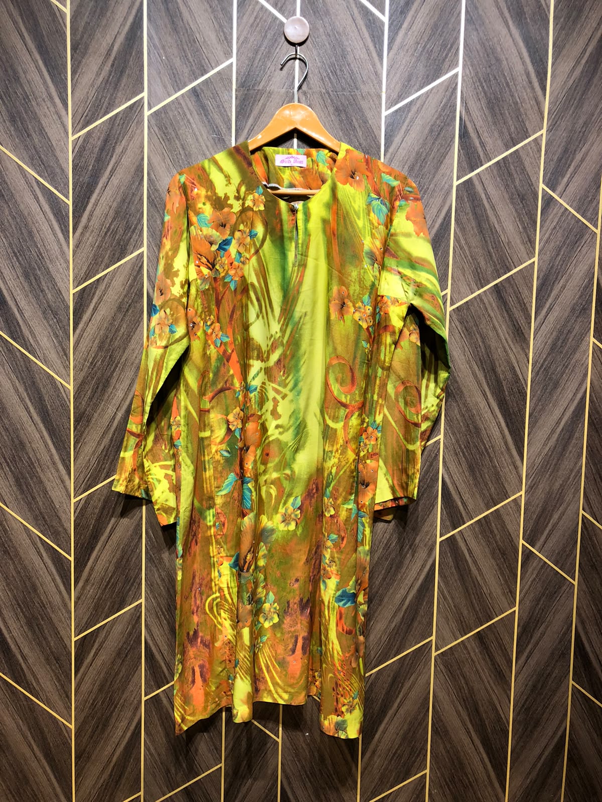 Silk Cordset – X-Large (Shirt Chest 22 , Length 40| Skirt Waist 28 to 30  Length 39  )