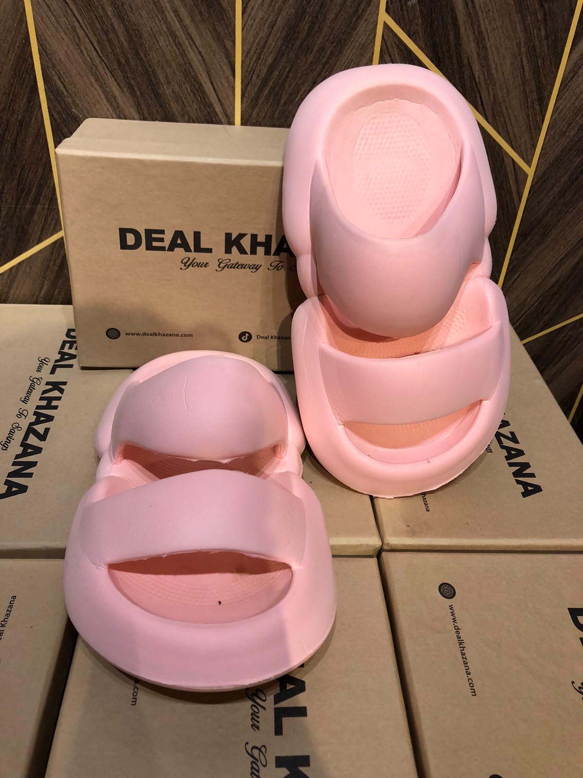 Women Comfortable Slippers Size 9