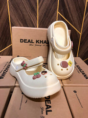 Women Comfortable Crocs Size 6