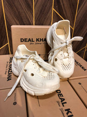Women Comfortable Crocs shoes Size 6