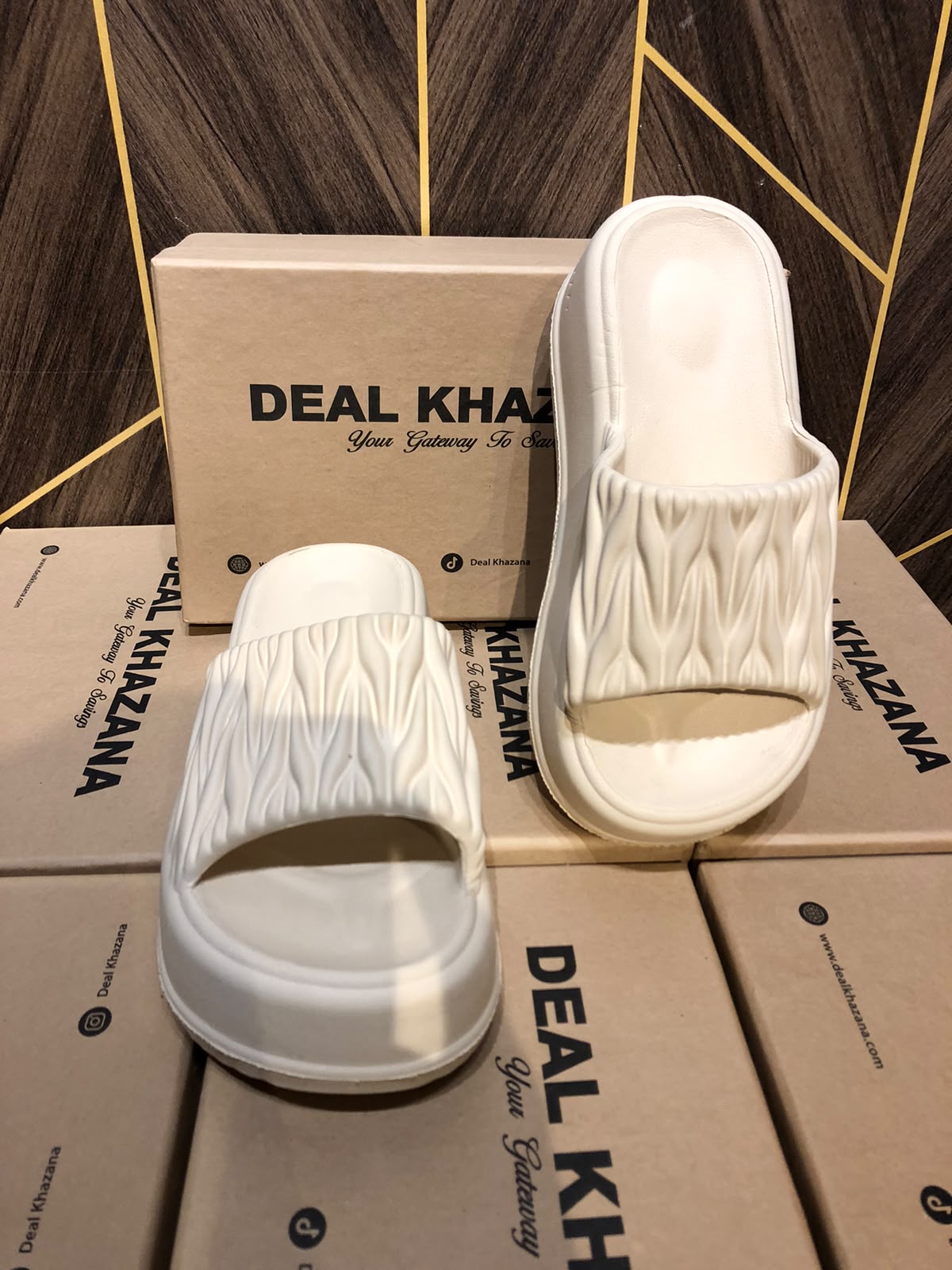 Women Comfortable Slippers Size 6