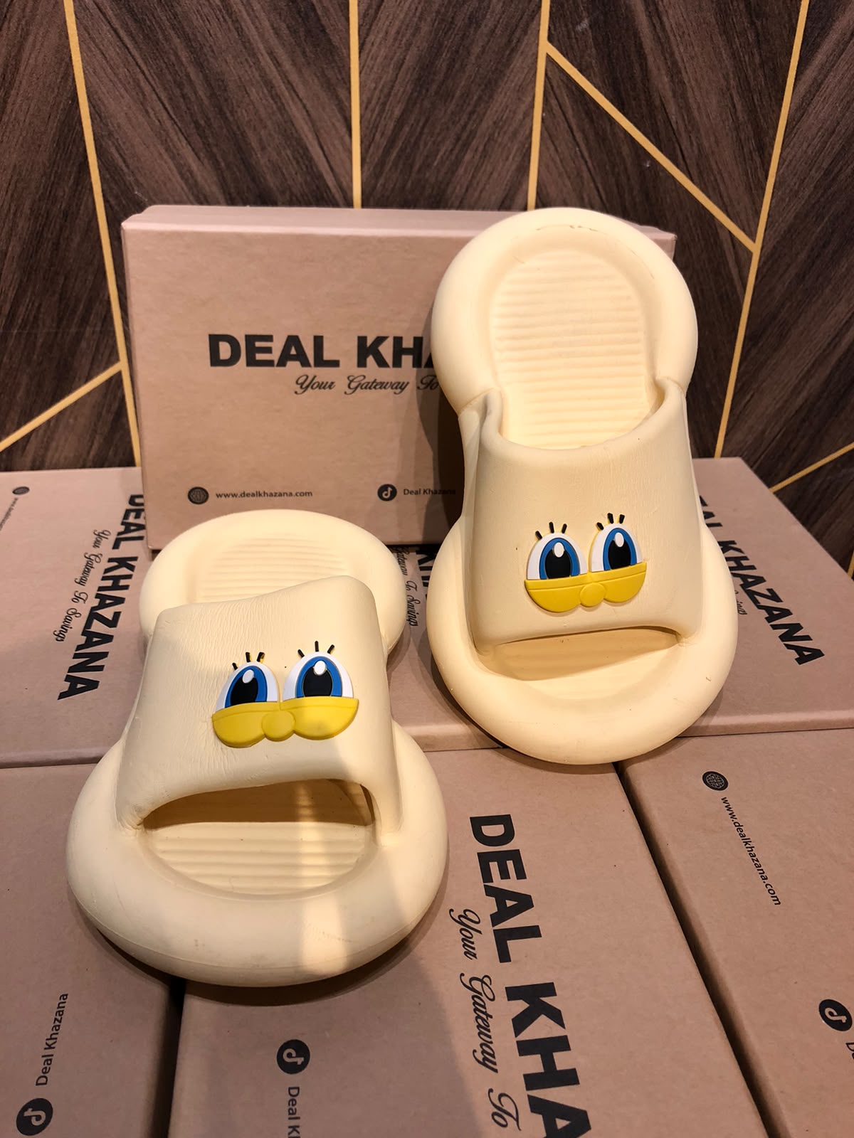 Women Comfortable Slippers Size 8