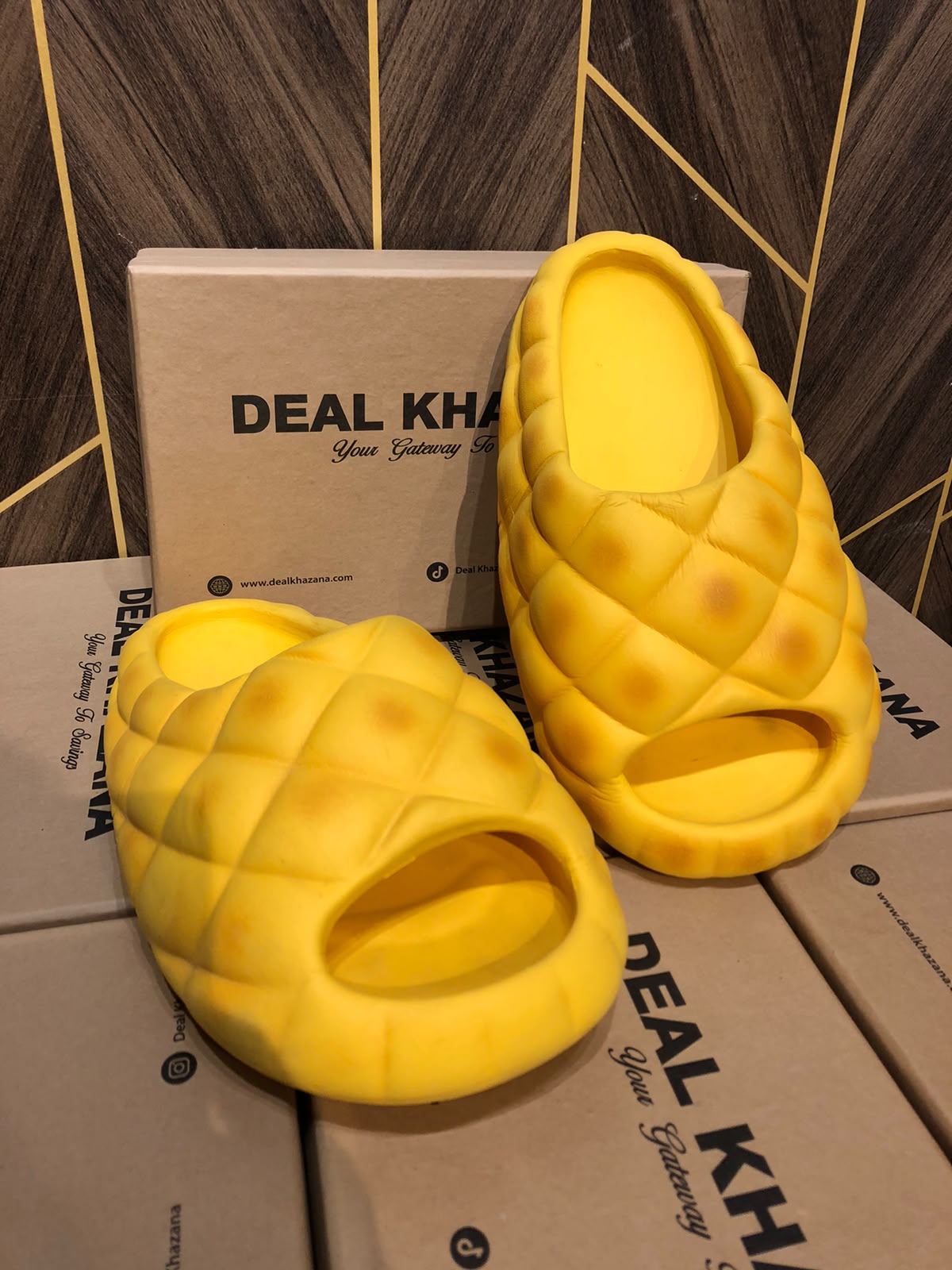 Women Comfortable Slippers Size 8