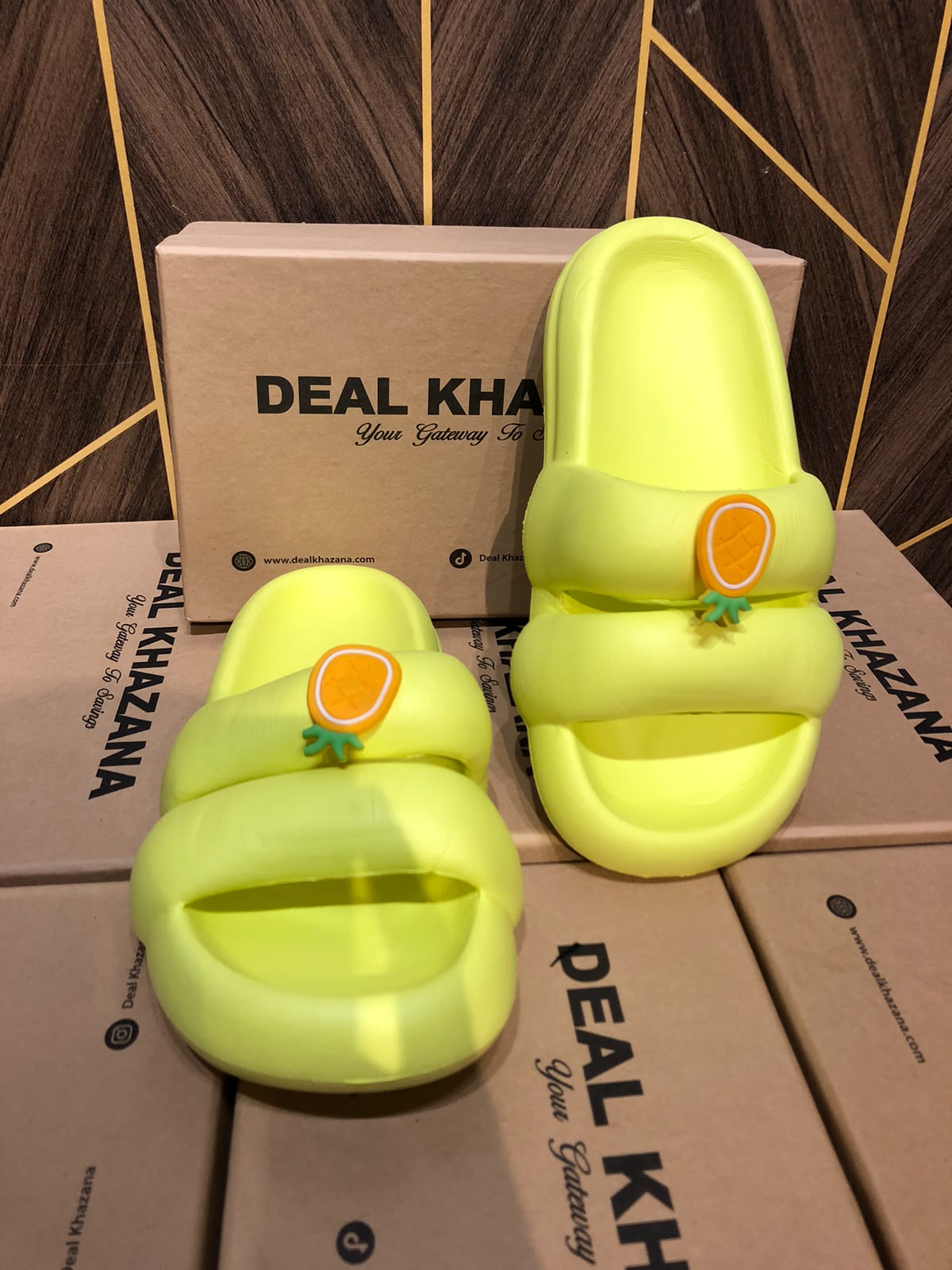 Women Comfortable Slippers Size 7