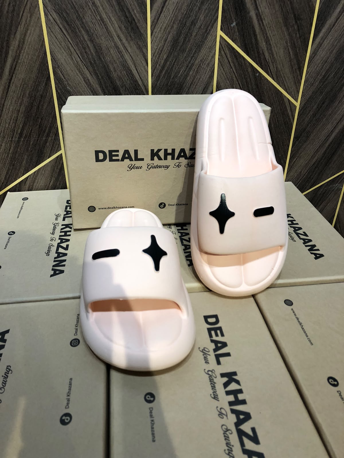 Women Comfortable Slippers Size 9