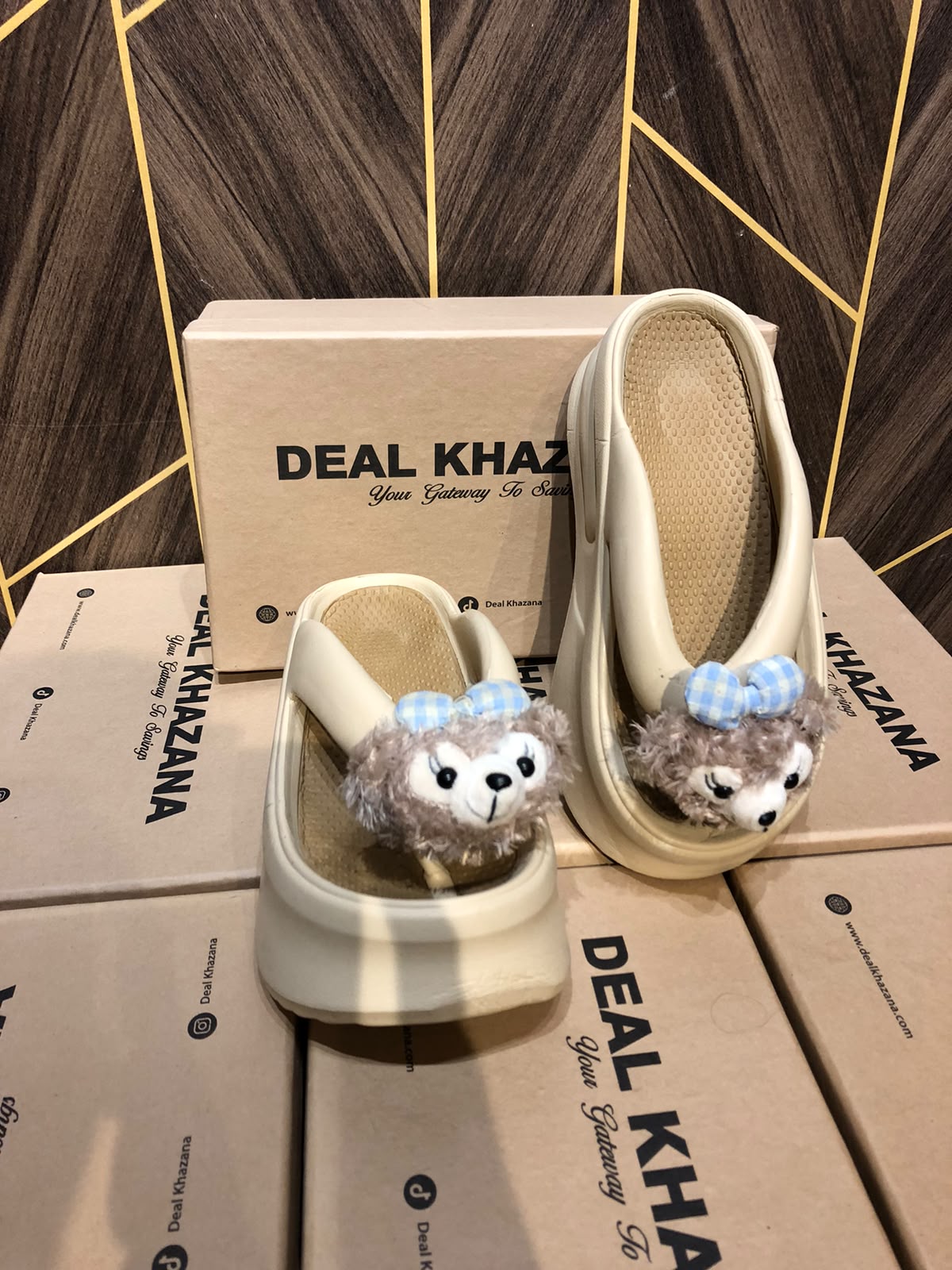 Women Comfortable Slippers Size 6