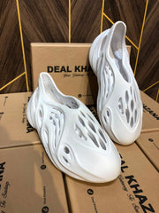 Women Comfortable Crocs shoes Size 10