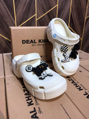 Women Comfortable Crocs Size 5,5