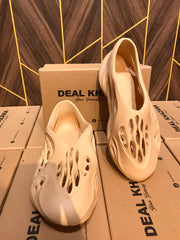 Women Comfortable Crocs shoes Size 10