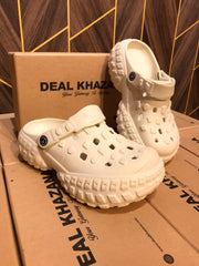 Women Comfortable Crocs Size 5