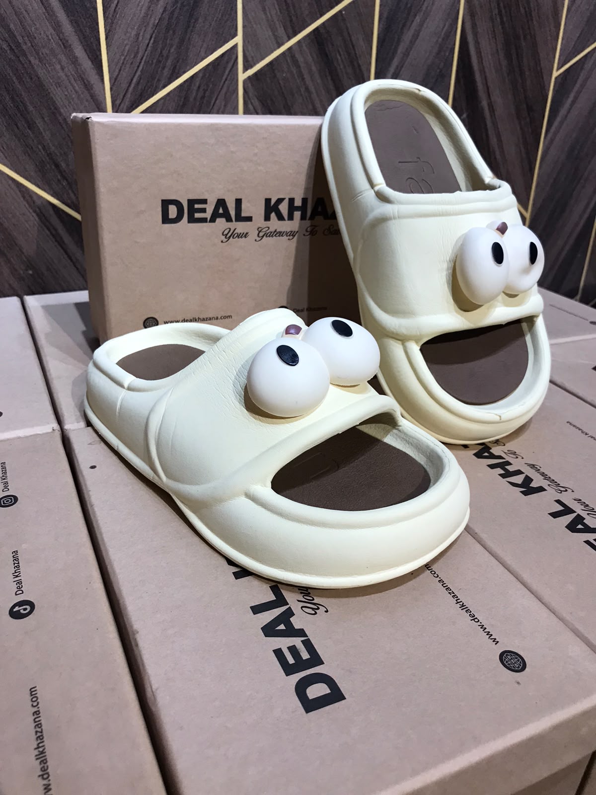 Women Comfortable Slippers Size 7