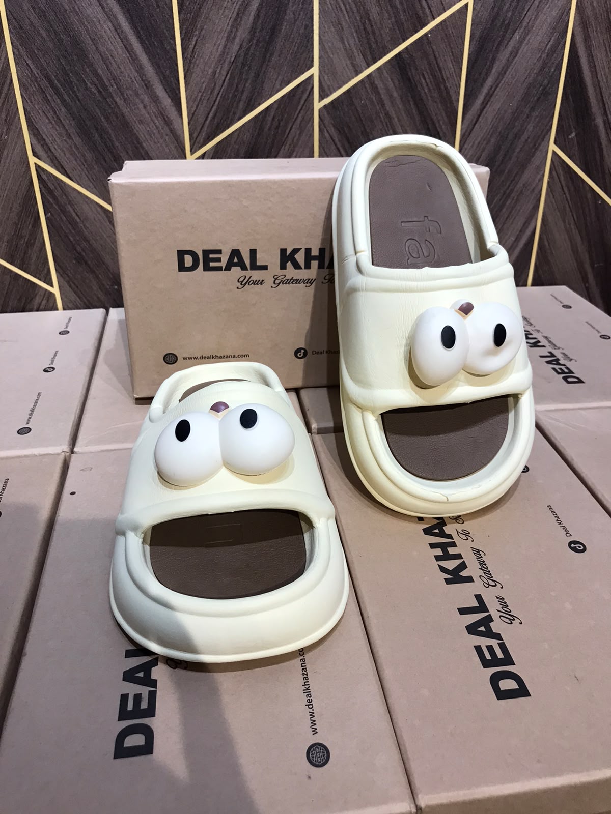 Women Comfortable Slippers Size 7