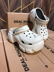 Women Comfortable Crocs Size 4