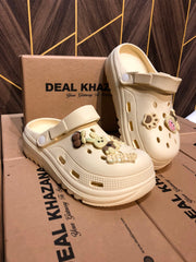 Women Comfortable Crocs Size 7,5