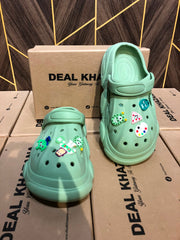 Women Comfortable Crocs Size 6