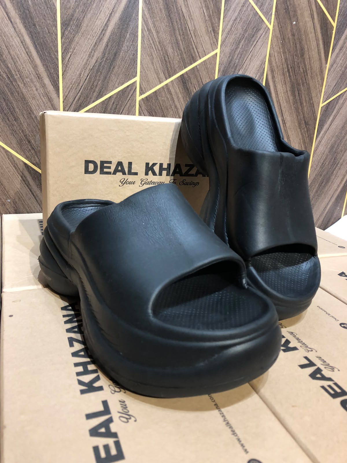 Women Comfortable Slippers Size 9
